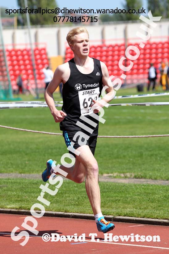 Mens under-20s, North East Track and Field Champs., Gateshead. Photo: David T. Hewitson/Sports for All Pics